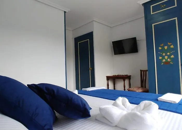 & Restaurante Miralpas Hotel *