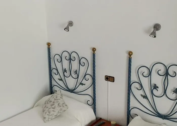 & Restaurante Miralpas Villegar