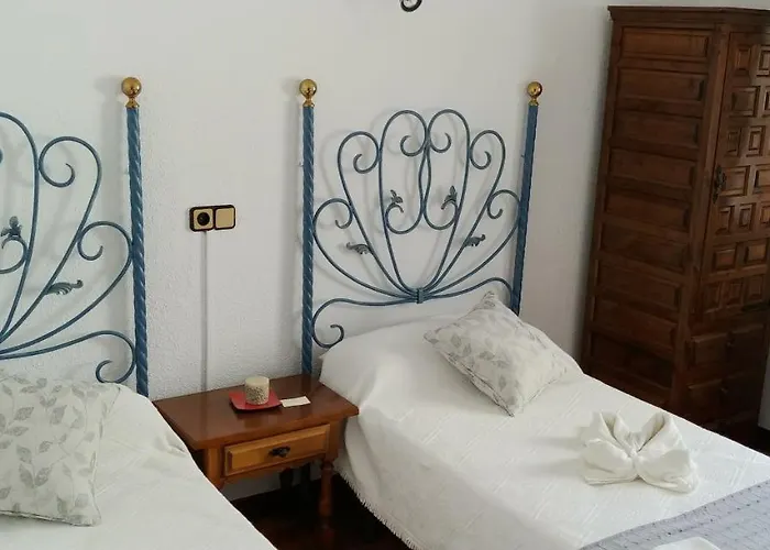 Hotel & Restaurante Miralpas *